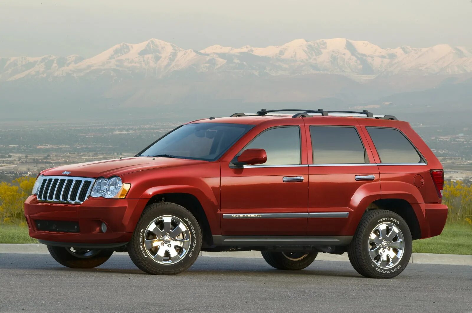 Машина grand cherokee. Jeep grand cherokee 2014. Джип гранд чероки 2014. Jeep grand cherokee srt8 2012. Jeep cherokee 2014.