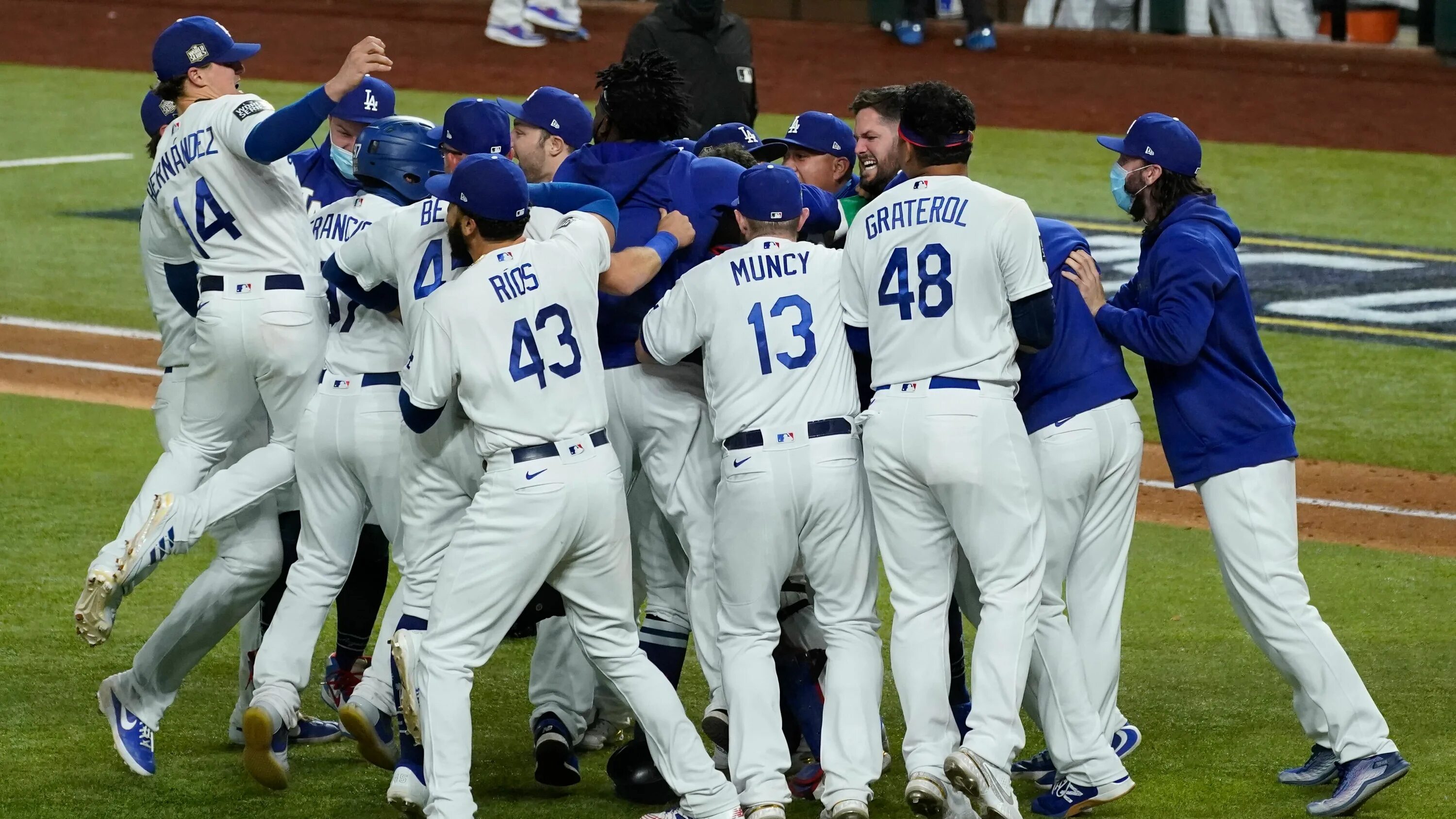 Los angeles dodgers. Лос-Анджелес Доджерс. Dodgers команда. Бейсбол Лос Анджелес Доджерс состав. Тампа Бэй рейс - Лос Анджелес Доджерс.