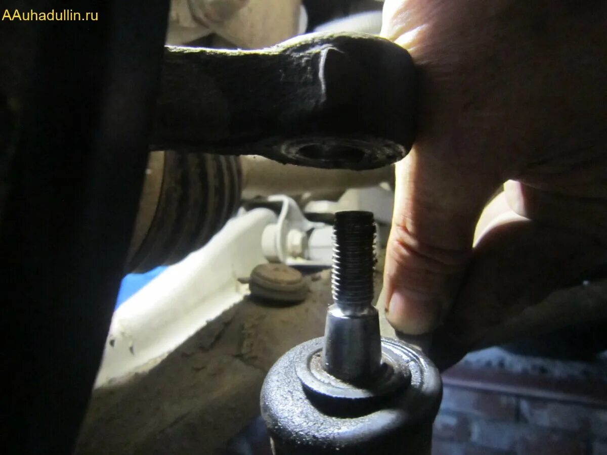 замена пыльника рулевой рейки рено