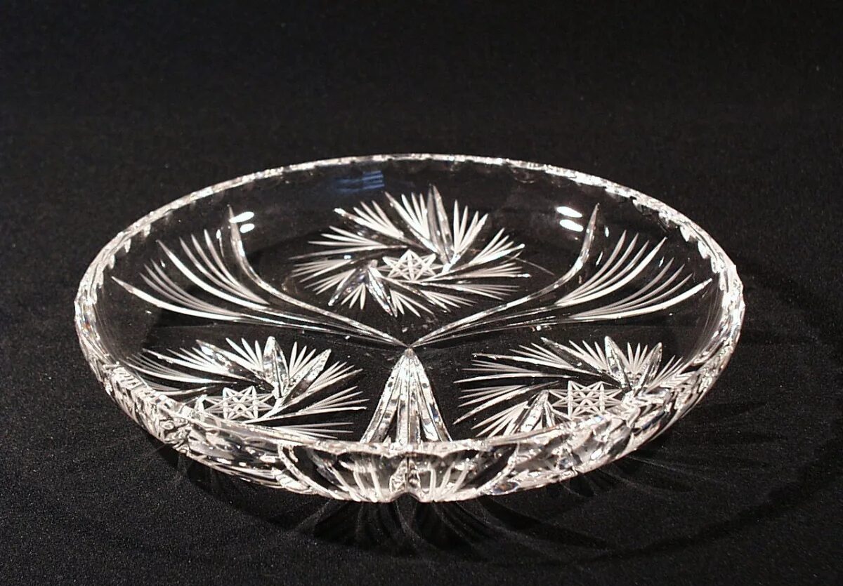 Хрустальное блюдо ссср. Хрусталь даром. Блюдо хрустальное (большое). Блюдо хрустальное прямоугольное. Салатник хрусталь.