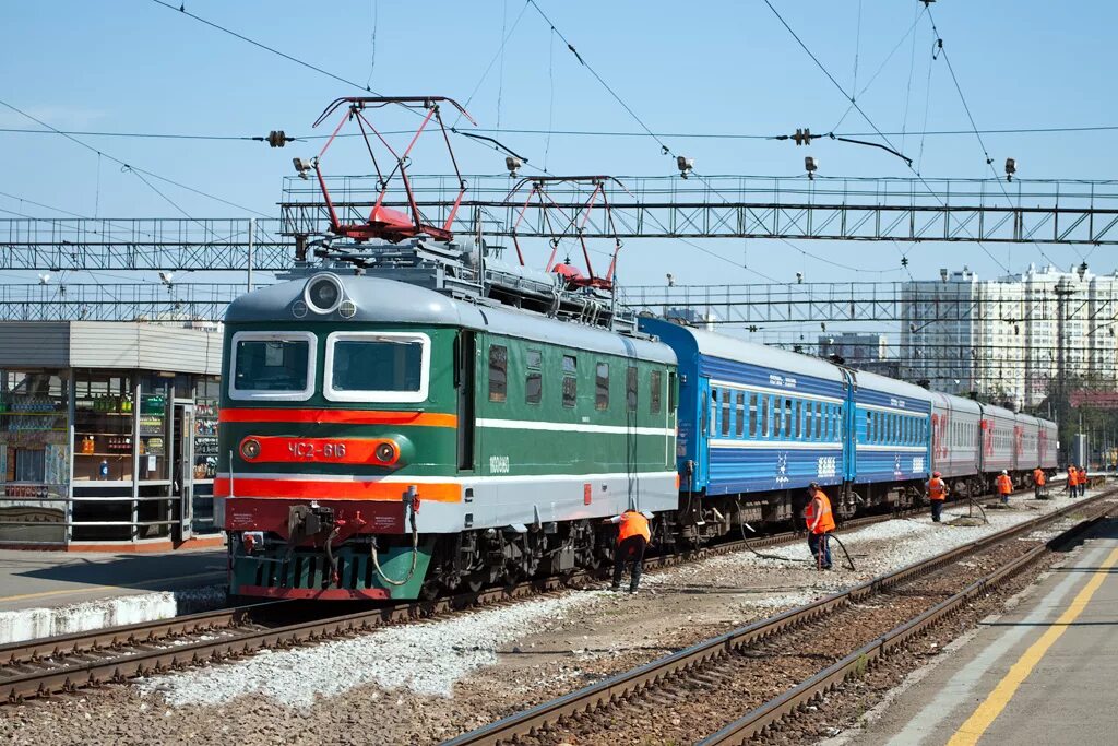 Электрички вологда вожега. Поезд пермь. Электрички пермь шаля. Пассажирские поезда пермь 2. Пассажирские поезда пермь 2.