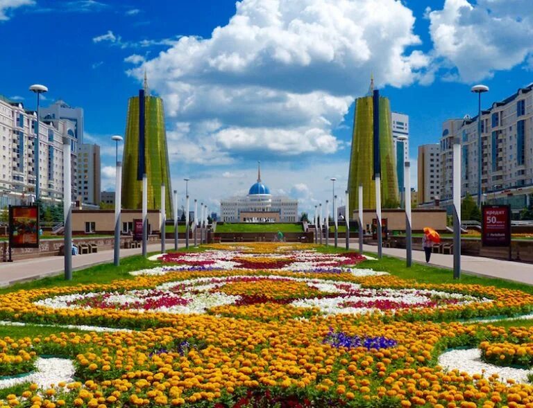 Выходные в астане. Астана город. Астана, Astana. Казахстан Астана осень. Астана Казахстан осенью.