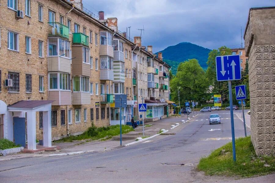 Погода новый приморский край. Город Партизанск Приморский край. Петропавловск Камчатский хрущевки. Приморский край Партизанск Лозовый. Город Партизанск Приморский край Московская 1.