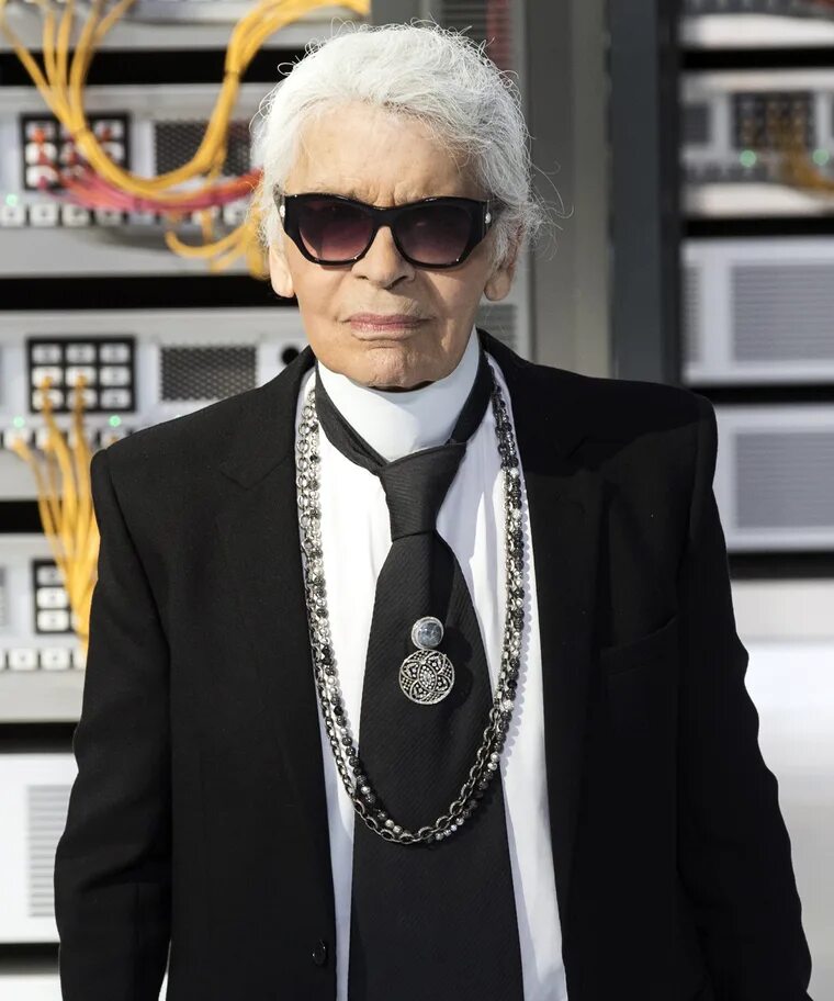 Lagerfeld tokyo. Дизайнер Karl Лагерфельд.