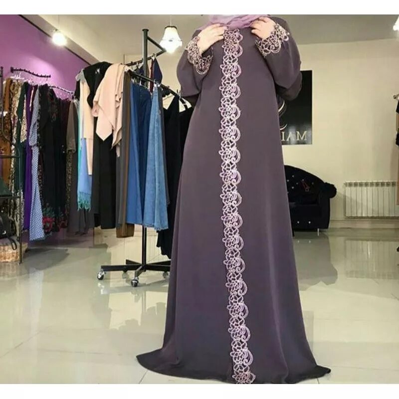 Исламские платья Рисалат. Рисалат Махачкала исламский магазин. Мусульманские платья для женщин. Красивые платья для мусульманок.