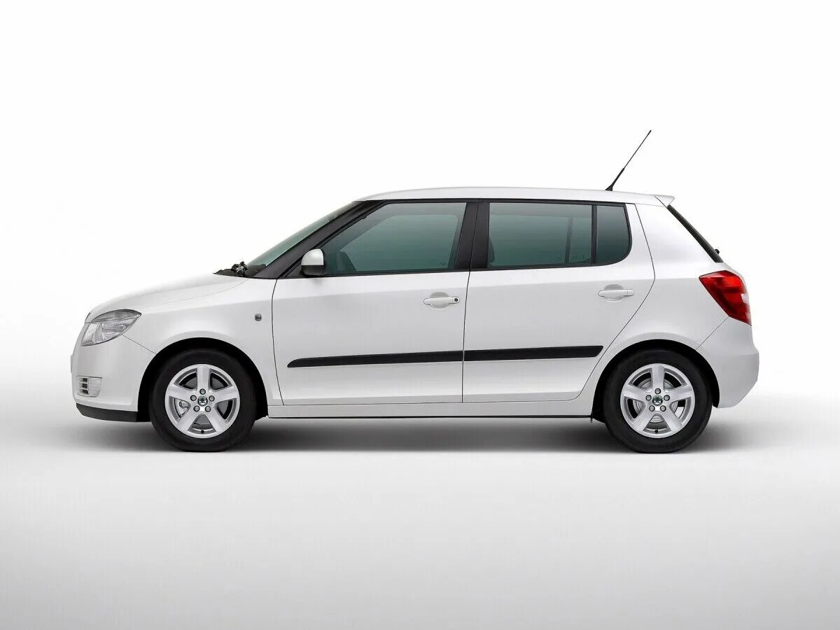 Фабия 2 хэтчбек. Шкода Фабия 1.2. Skoda Fabia 2 хэтчбек. Skoda Fabia II 2007. Шкода Фабия хэтчбек 2012.