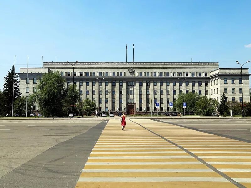 Площадь графа сперанского иркутск. Сквер сперанского в иркутске. дом советов иркутск. дом правительства иркутск.