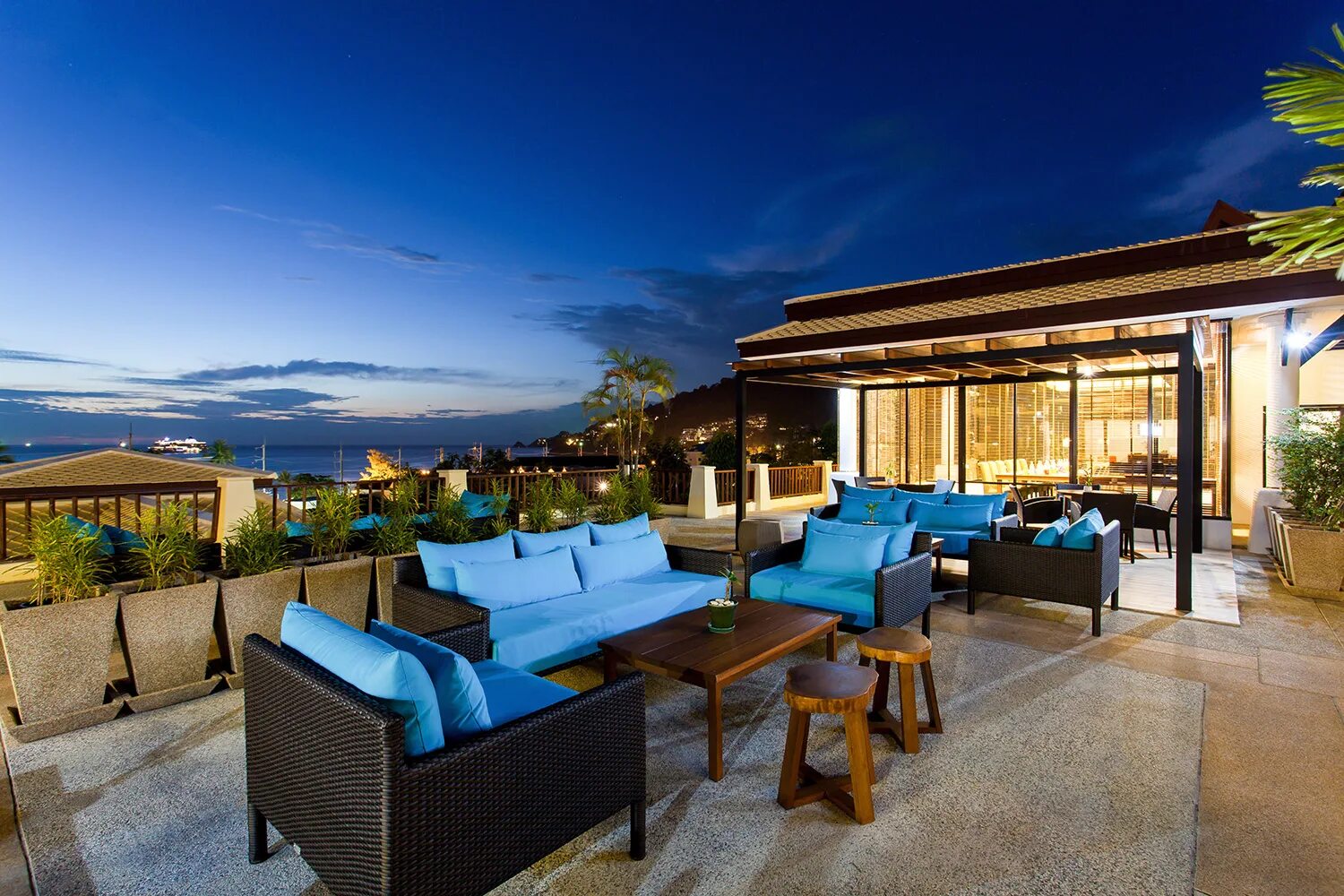 Andamantra Resort Villa Phuket 4. The Blue Marine Resort Spa 4 Пхукет. Centara Blue Marine Resort & Spa Phuket) 4*. Andamantra Resort & Pool Villa (ex. Centara Blue Marine Resort & Spa) 4* (Патонг).