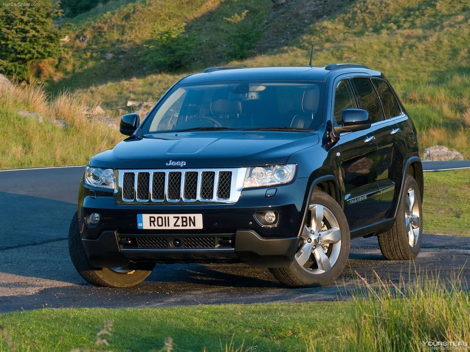 Авто ру джип. Джип Гранд Чероки. Машина Jeep Grand Cherokee. Джип Чероки 200. Джип Гранд Чероки 392.