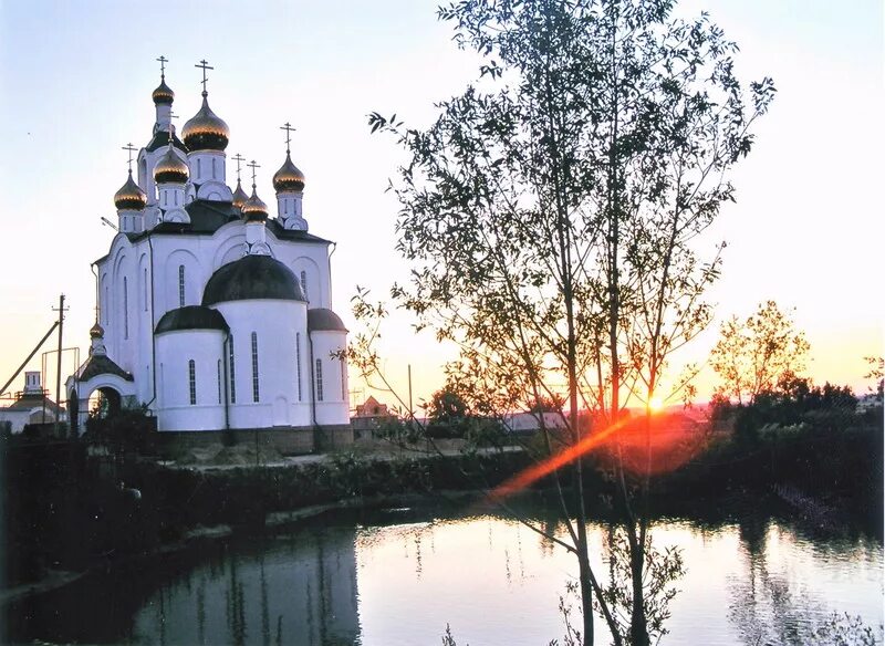 Свято-Варсонофьевский женский монастырь Мордовия. Покровские Селищи Мордовия монастырь. Храм Покров селище Мордовия. Зубово Поляна монастырь СВЯТОВАРСОНОФИЕВСКИЙ. Свято варсонофиевский монастырь мордовия