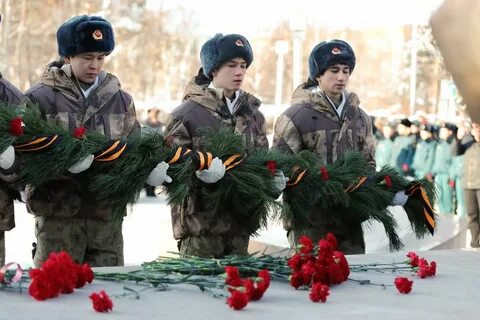 15 февраля женщина