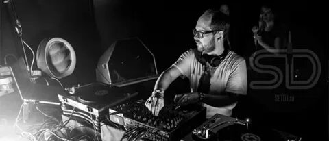 Dj 320