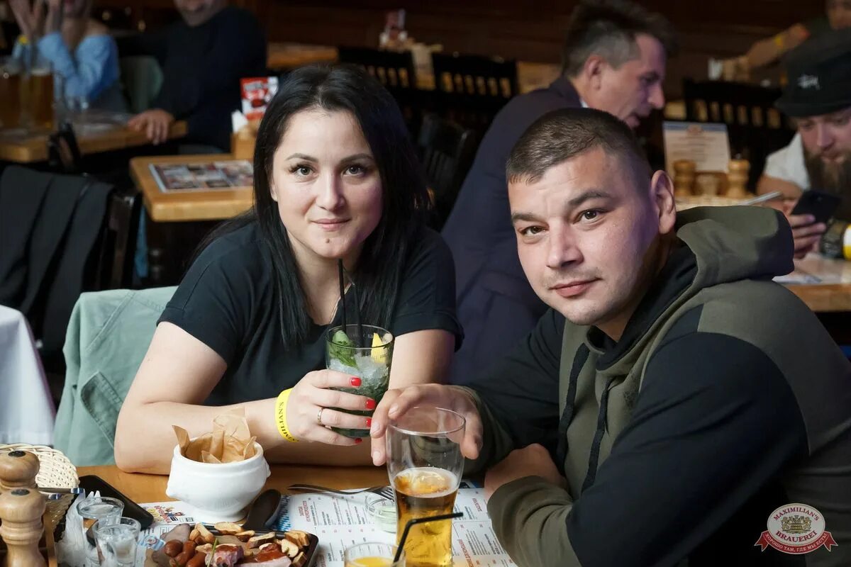 Ретро фм казань максимилианс. Максимилианс казань программы. Камеди клаб максимилианс казань. Максимилианс казань программы. Максимилианс казань программы.