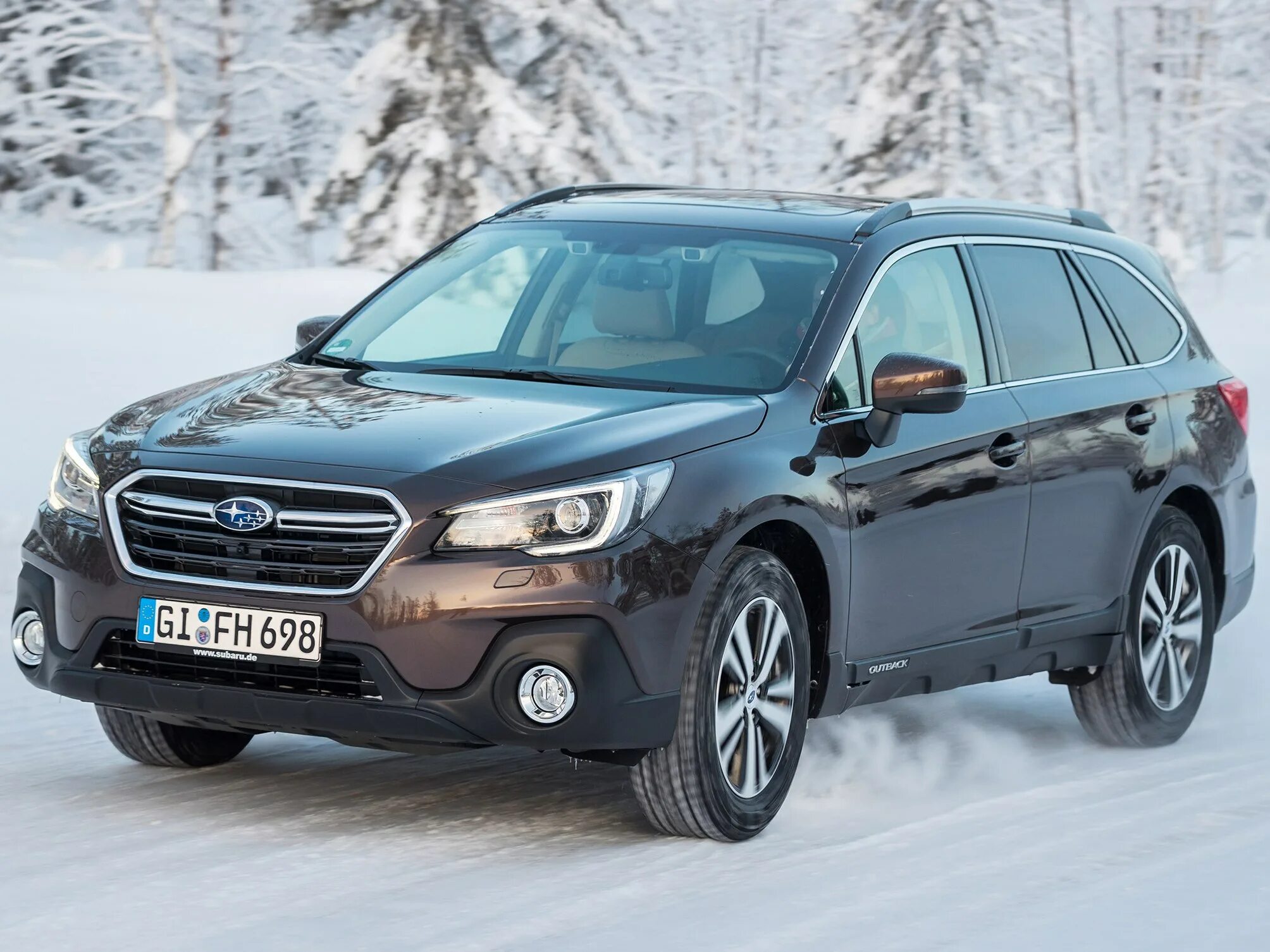 Субару аутбек 2018 белый. Субару аутбек 2017 рестайлинг. Subaru универсал 2015. Subaru outback 2015. Subaru outback v.