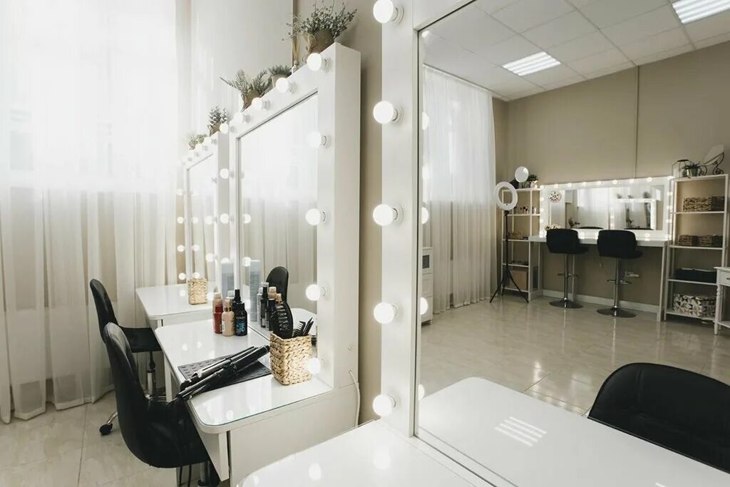 Эйфория салон красоты. Салон красоты 13 beauty by timati,. Студия красоты стар. Красивые люди салон в москве. Парикмахерские рабочие места.
