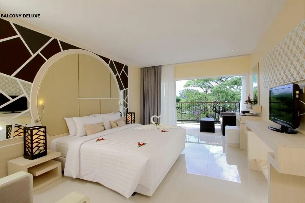 Deluxe balcony. Андаман Резорт Тайланд. Andaman Embrace Patong 4. Андаман Бич Резорт. Andaman Embrace Resort & Spa 4*.