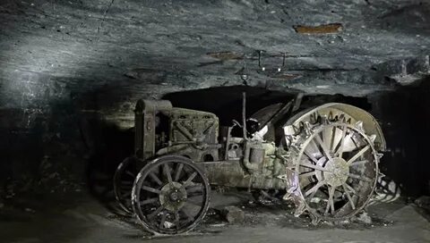 В аджимушкайских каменоломнях тракторы