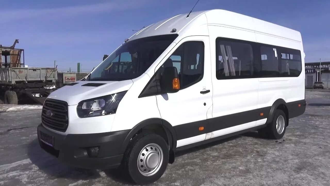 Ford Transit пассажирский 2010. Ford Transit пассажирский 2017. Ford Transit белый 2017. Форд Транзит микроавтобус 2017.