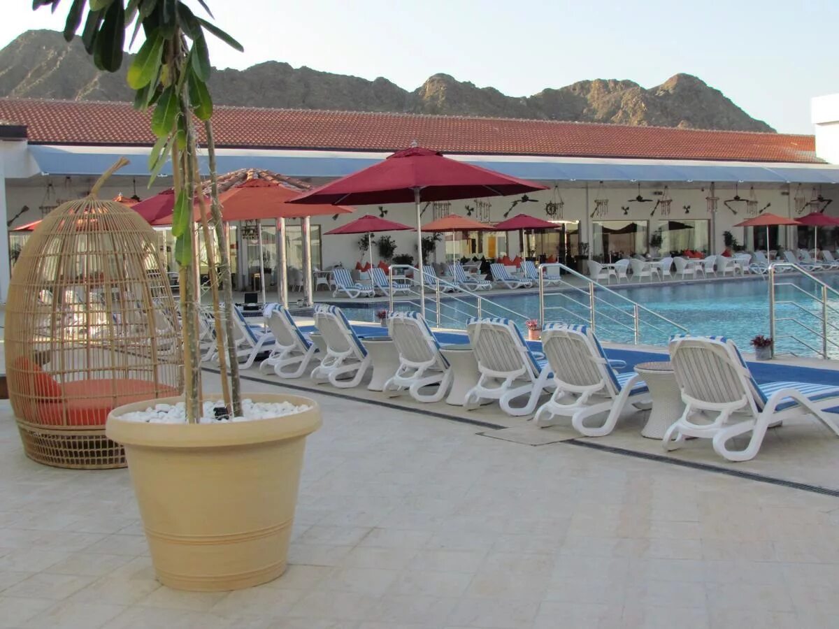 Мираж баб фуджейра. Отель Mirage Bab al Bahr. Mirage Bab al Bahr Hotel Resort 4. Mirage Bab al Bahr Hotel and Resort 4 Фуджейра. Mirage Bab al Bahr Beach Hotel 5*.