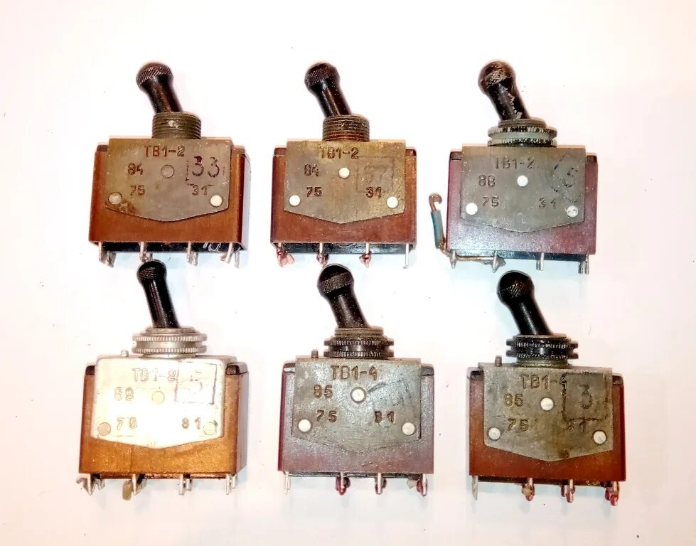 Советский кнопочный выключатель 1сх. Тумблер тв1-2 1993 года драгметаллов содержание продать. Пэтр-155 реле. Переключатель пт3. 360.