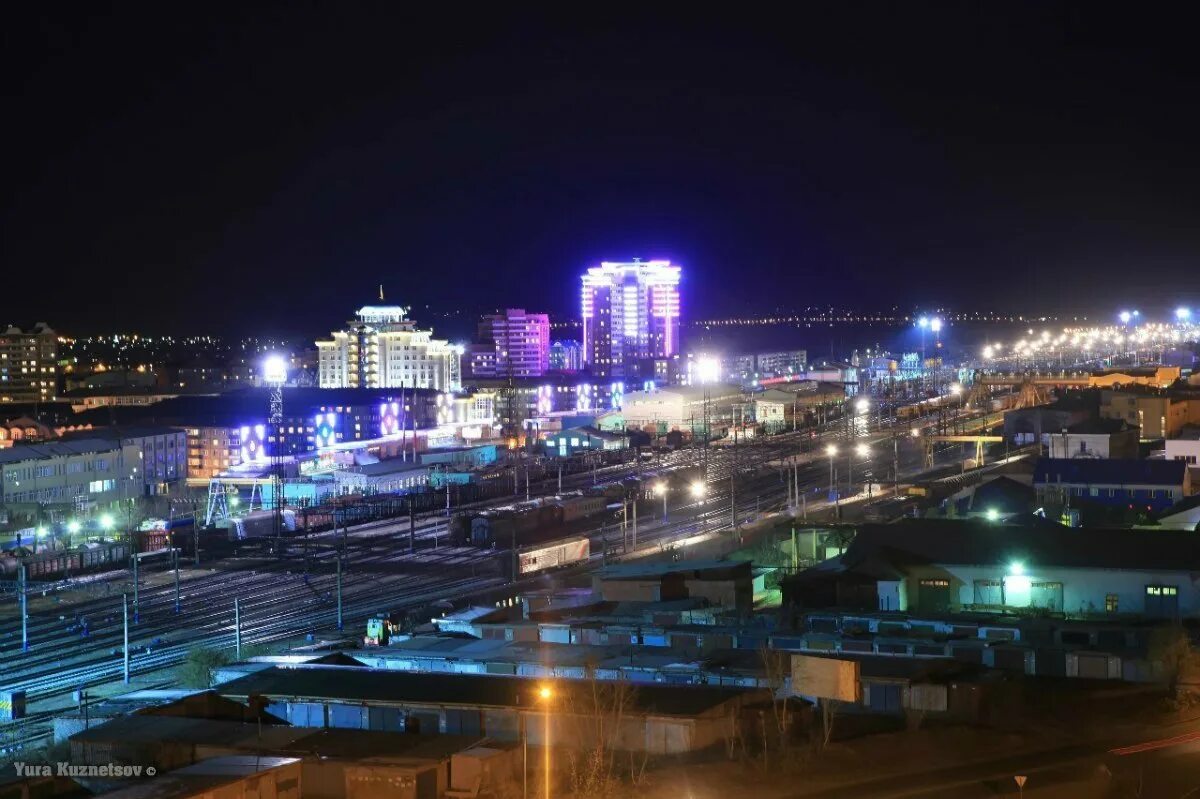 Погода в улан удэ точно. Улан-Удэ. Улан-Удэ столица Республики Бурятия. Ночной зимний Улан-Удэ. Г Улан-Удэ Республика Бурятия.