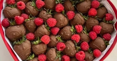 Оның мүшесін тесікке салыңыз