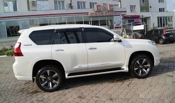 Нужен ли машине дополнительный хром? - Toyota Land Cruiser Prado 150-series, 4 л