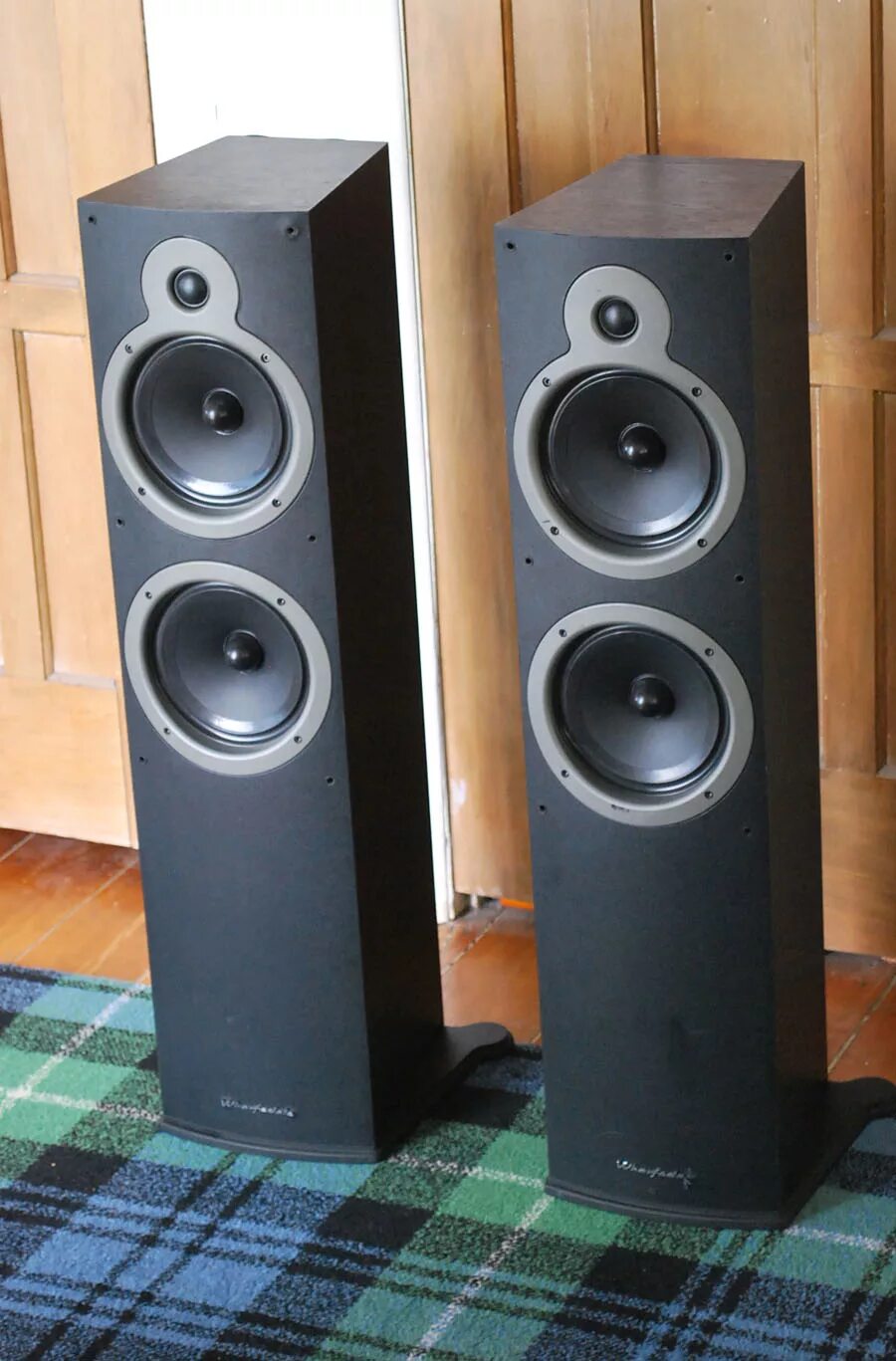 Wharfedale crystal. Wharfedale Crystal 30. Колонки Варфидейл Кристалл 30. Wharfedale cr30. Wharfedale Crystal CR-30.4.