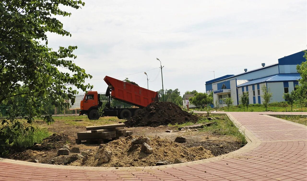 Тихорецк пос. Поселок парковый тихорецкий район. поселок парковый краснодарский край. новый парк в тихорецке. краснодарский край тихорецк посёлок парковый.