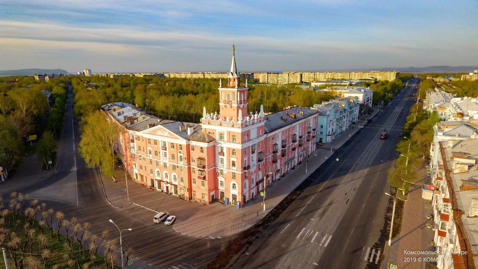 Комсомольск на Амуре. Комсомольск на Амуре центр города. Площадь Ленина Комсомольск-на-Амуре. Город Комсомольск-на-Амуре Хабаровского края. Комсомольск какой край