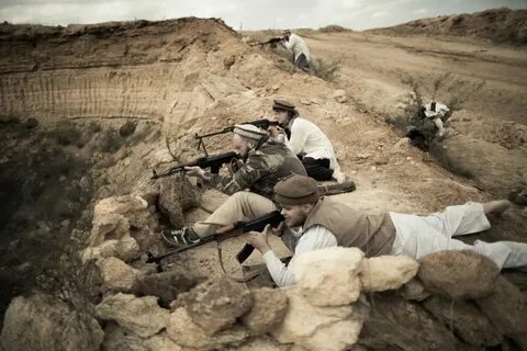 Подходы к заграждениям и окопам заминированы