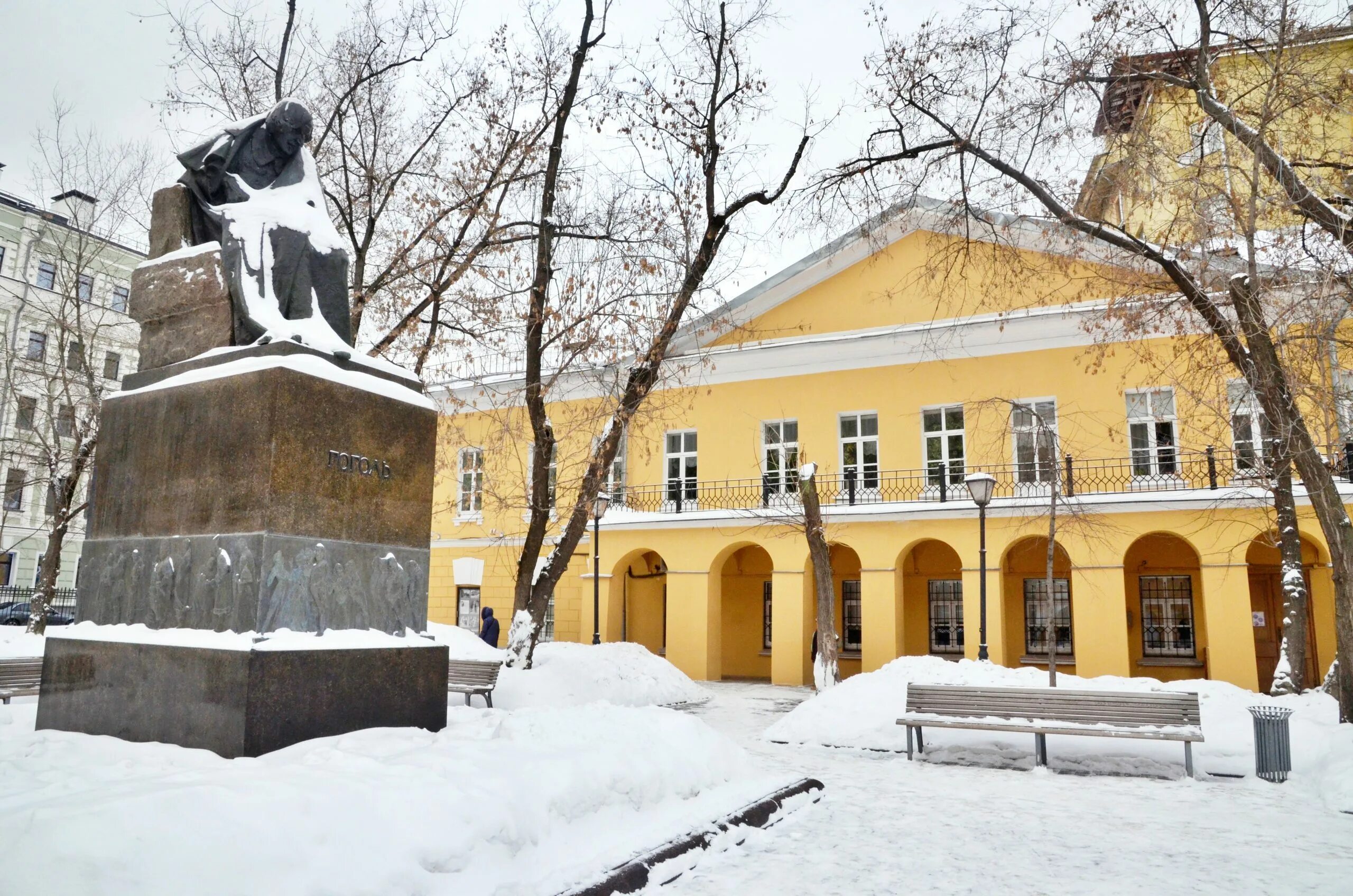 Дом гоголя отзывы. Музей Гоголя в Москве. Дом Гоголя. Научная библиотека дом Гоголя. Мемориальный музей и научная библиотека «дом Гоголя».