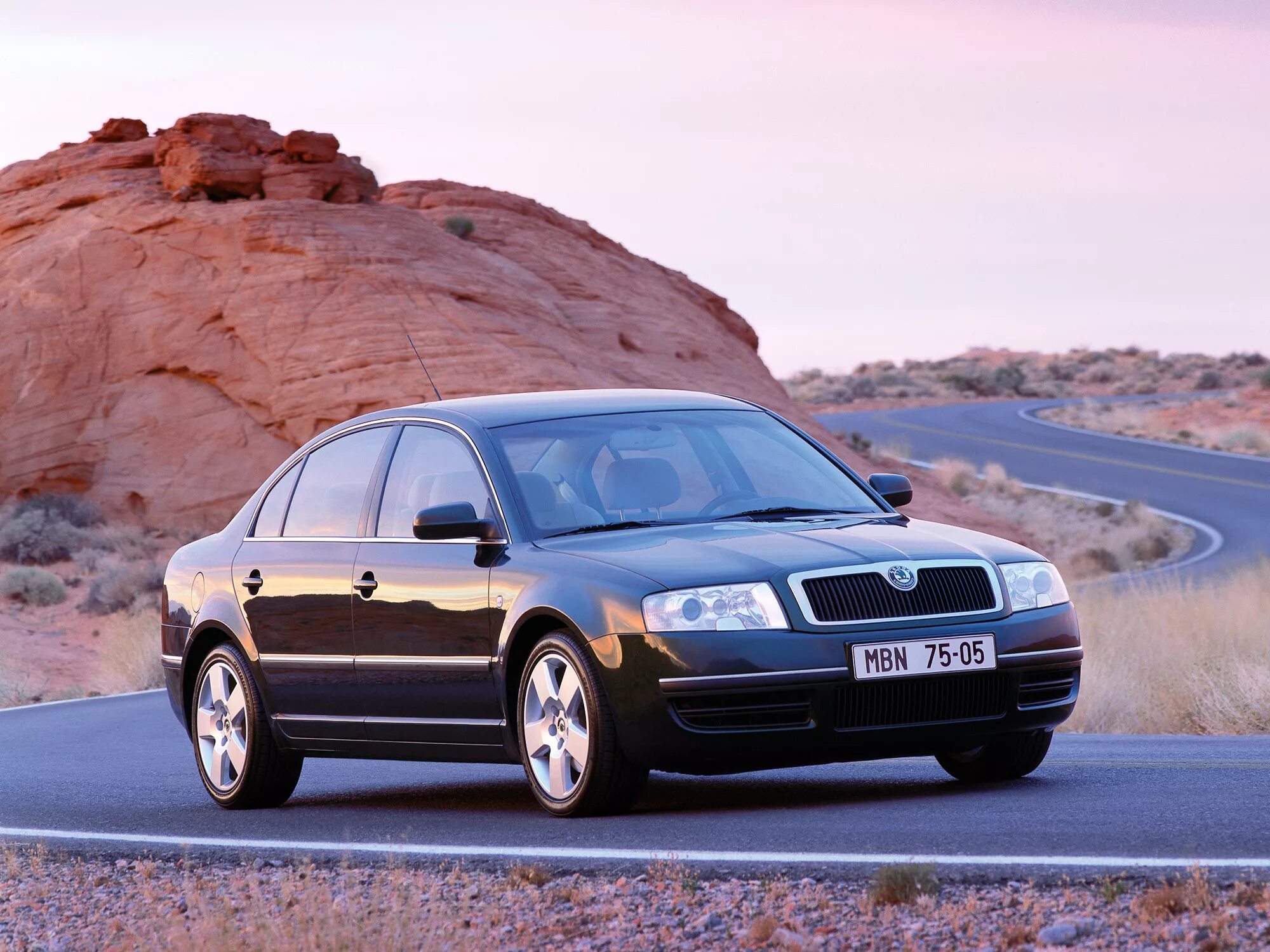 Шкода суперб 1 поколения. Skoda Superb 2001. Шкода Суперб 1. Шкода Суперб 2001.