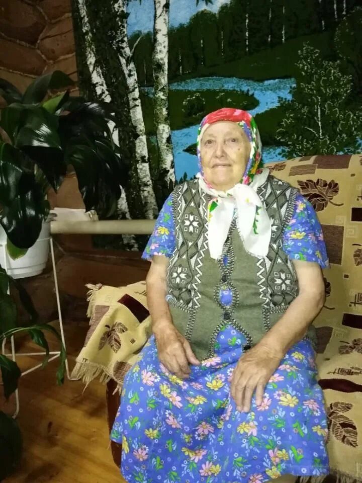 Бабушка 16. Бабушка 16. Внук бабки алки. Бабки фильм 2021. Бабушка повар франция.