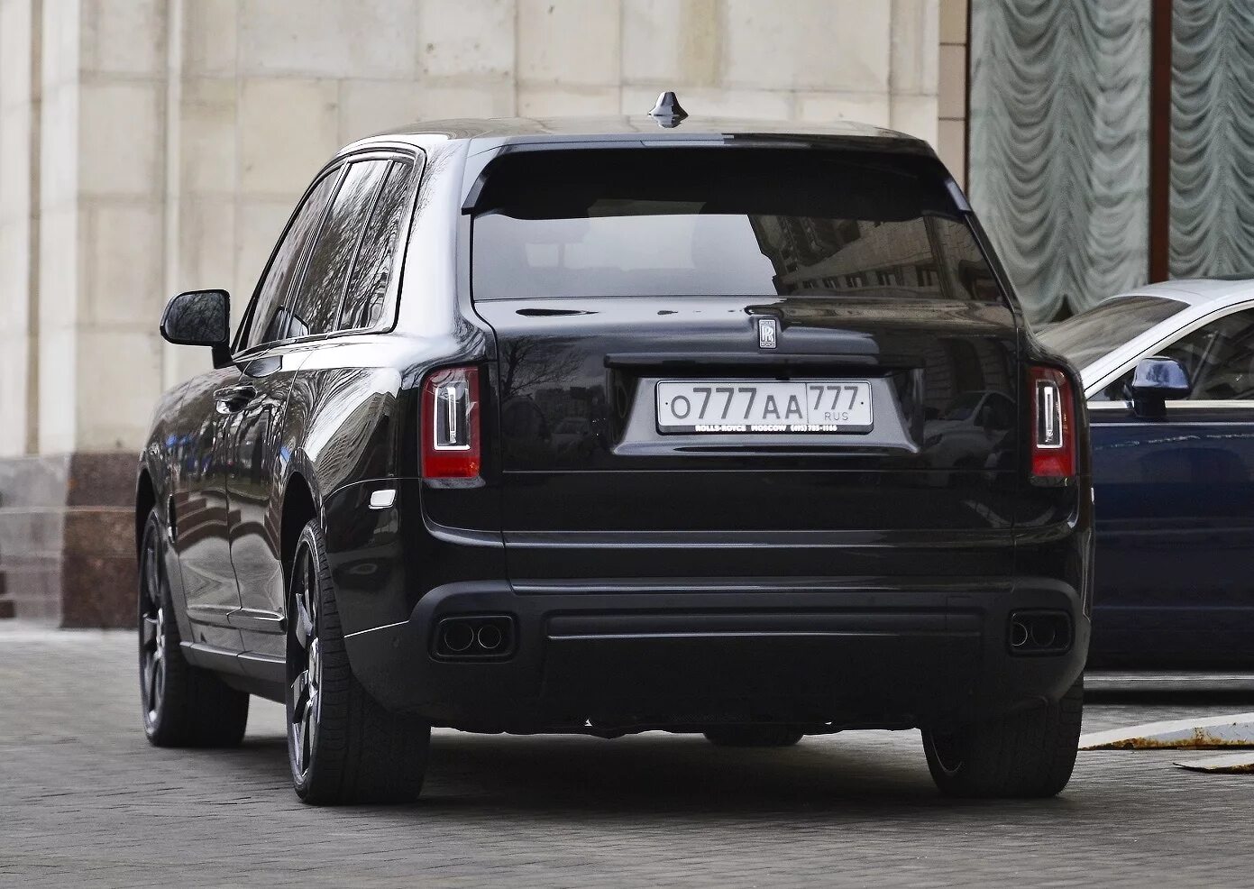 О777аа77 Роллс Ройс. Rolls Royce Cullinan о777аа. А777аа777. Rolls Royce Cullinan а777аа77.