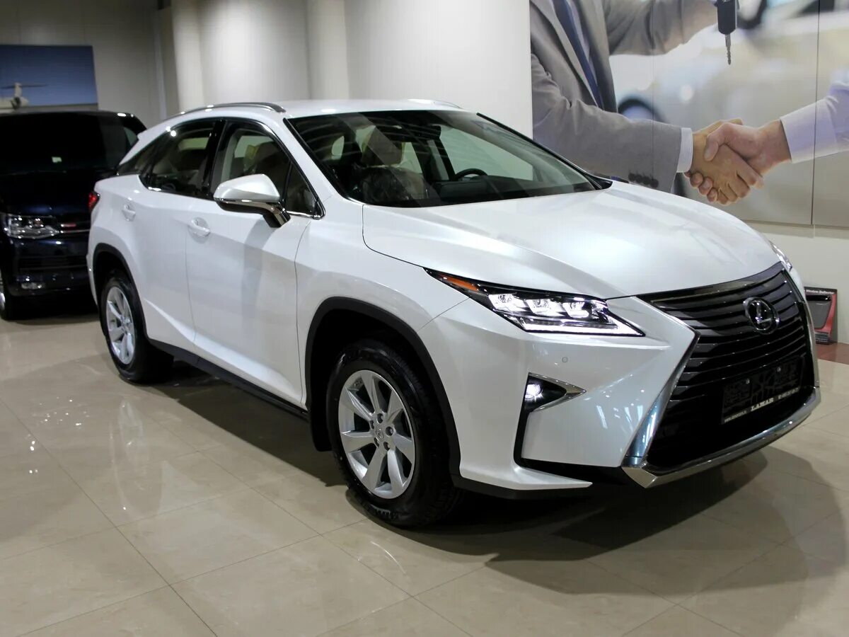 Стоит lexus rx. Лексус rx300 новый белый. Лексус rx300 новый. Lexus rx300 белый. Lexus RX 2018.