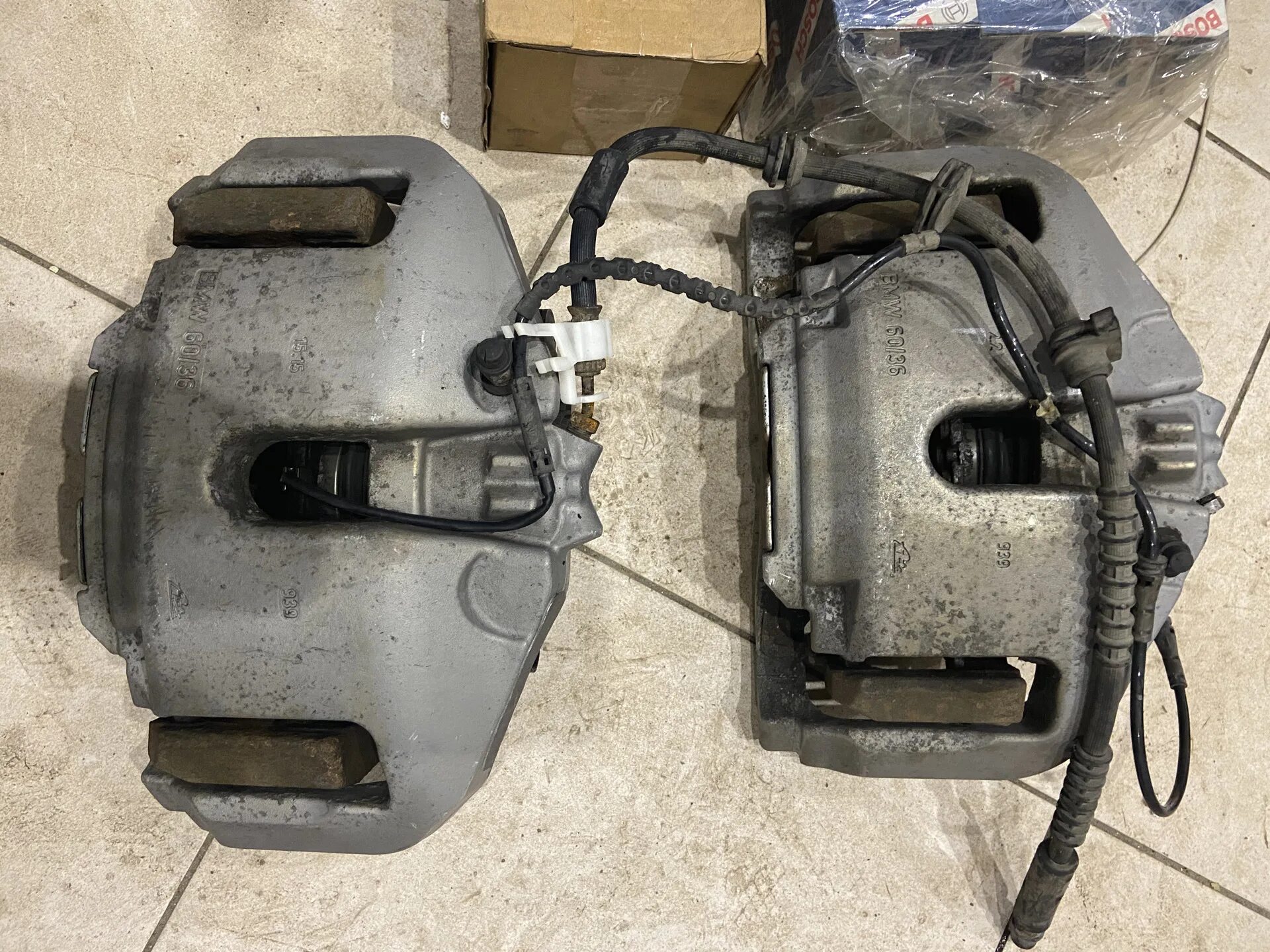 Суппорта f10. Суппорт f10 348x30. суппорта 374*36 bmw. суппорт тормозной bmw f10. bmw f10 тормоза 374.