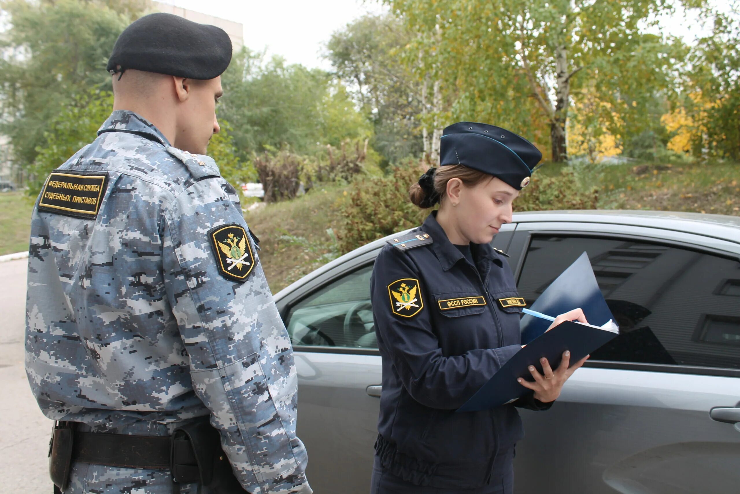 Судебная задолженность ульяновск. ГИБДД ликвидировано. Судебный пристав исполнитель. Должники судебных приставов. Машина в аресте у приставов.