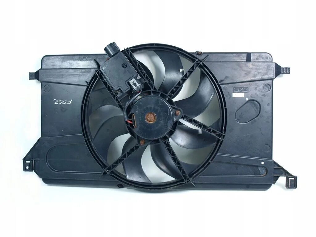 Вентилятор охлаждения радиатора фокус 2. Вентилятор охлаждения Ford Focus 2. Вентилятор радиатора Форд фокус 2. Вентилятор Форд фокус 2 1.6 2010. Вентилятор Форд фокус 2 1.8.
