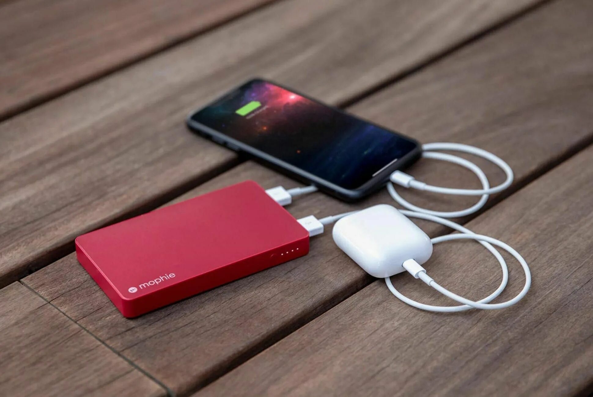 Пауэр бэнк. Mophie Power Bank. Повербанк Power Bank. Аккумулятор Power Bank повер банк для телефона. Power Bank с беспроводной зарядкой для iphone 20000.