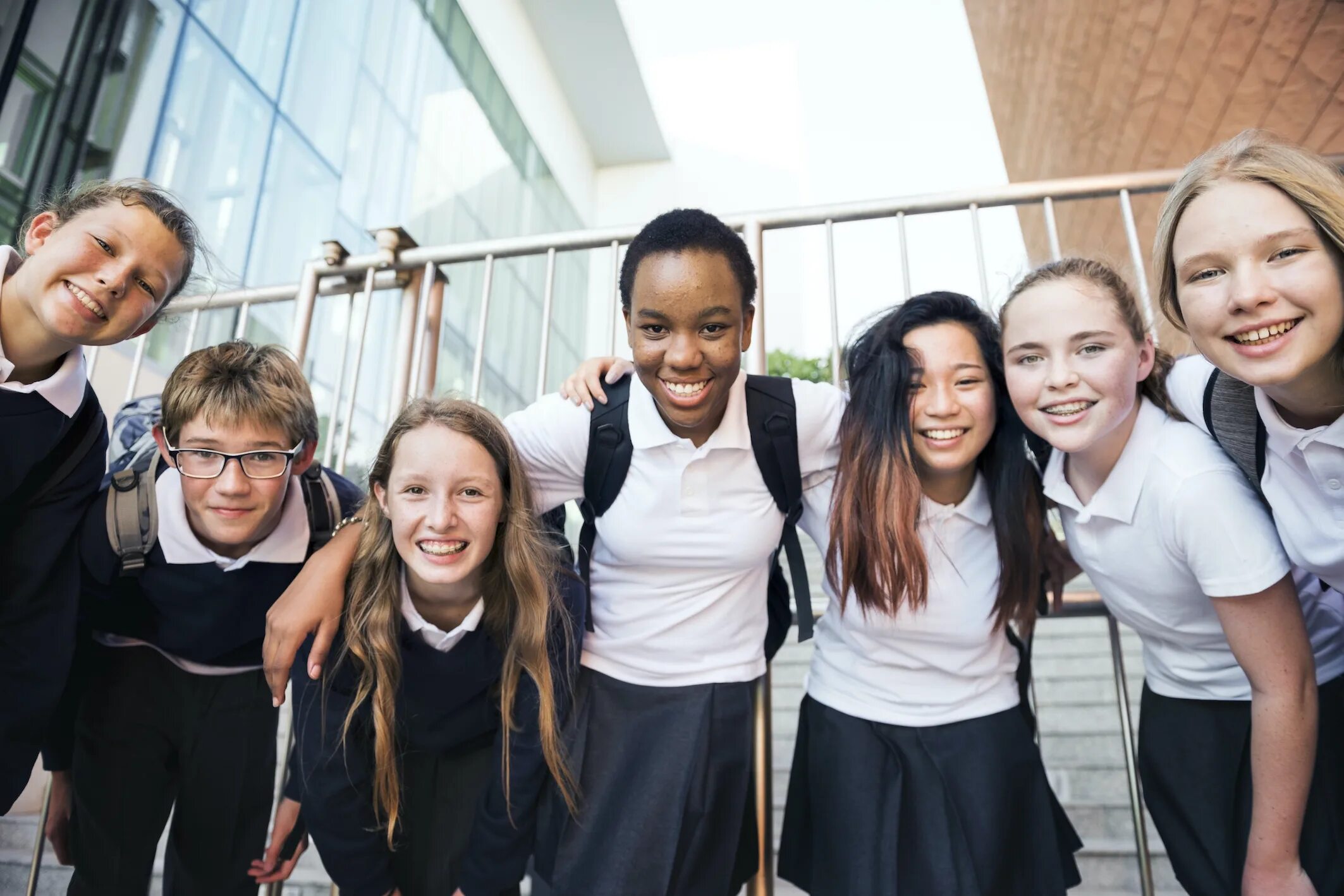 Student school 21. Старшеклассники в египте. Школы get english это. Американские школы старшеклассники. Современные книги для молодежи.