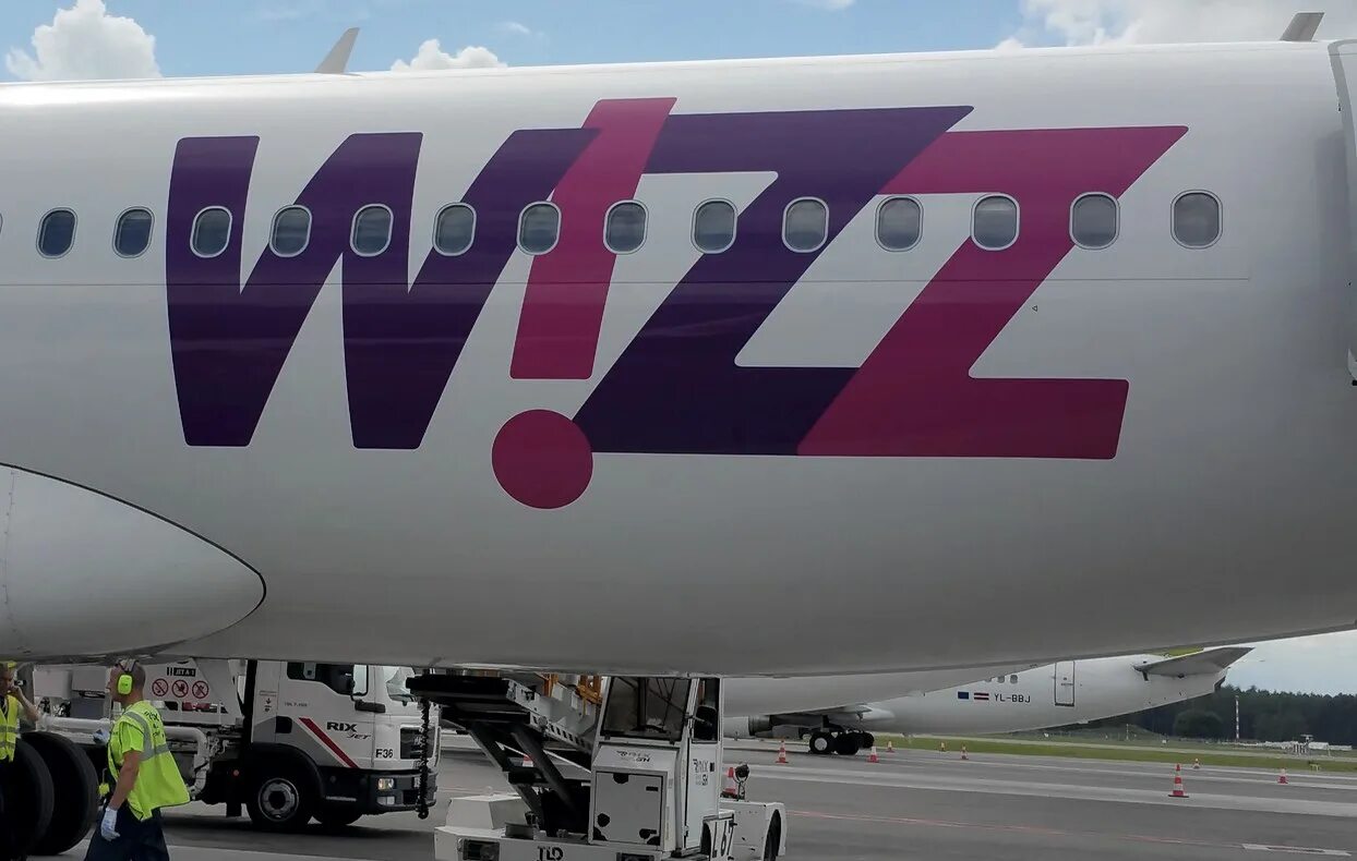 Wizz Air. Wizz Air викп. Wizz Air Malta салон. Wizz Air Ekşi.