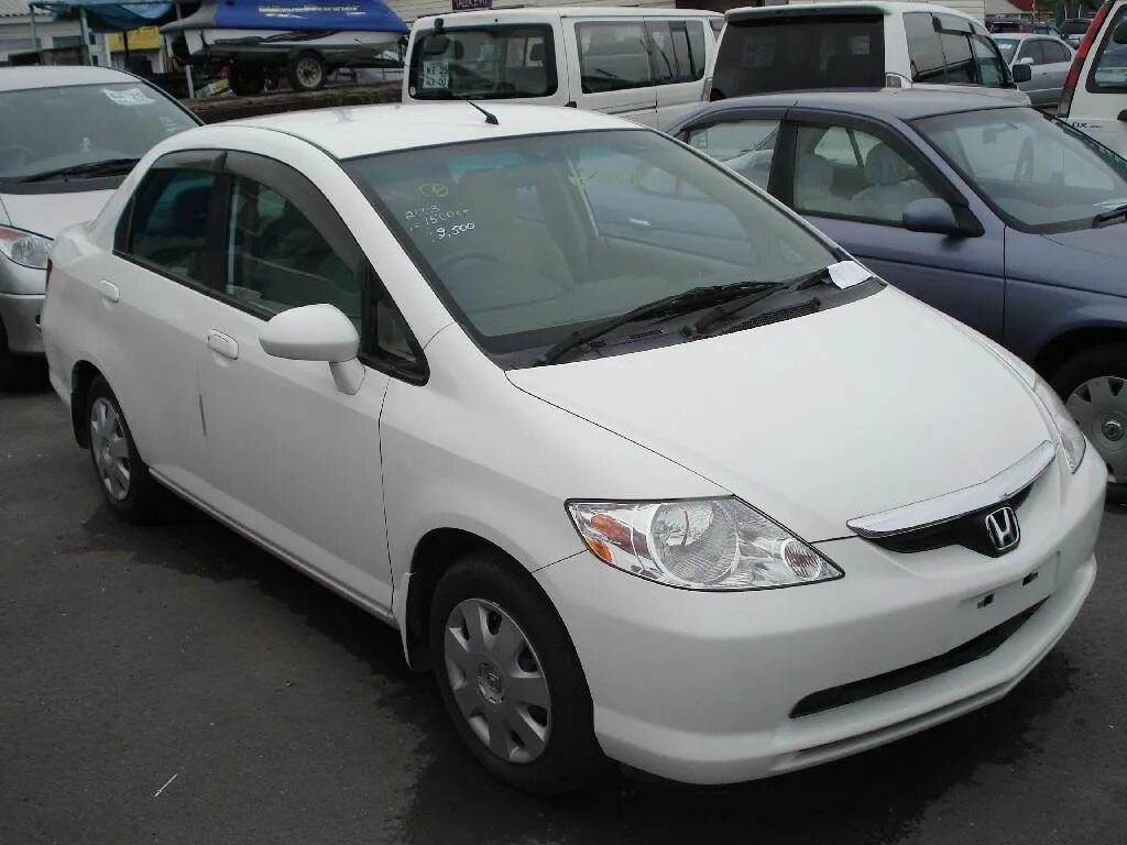 Купить хонда ария. Honda Fit Aria 2003. Хонда фит Ария 2003. Honda Fit Aria. Хонда фит Ариа 2003.