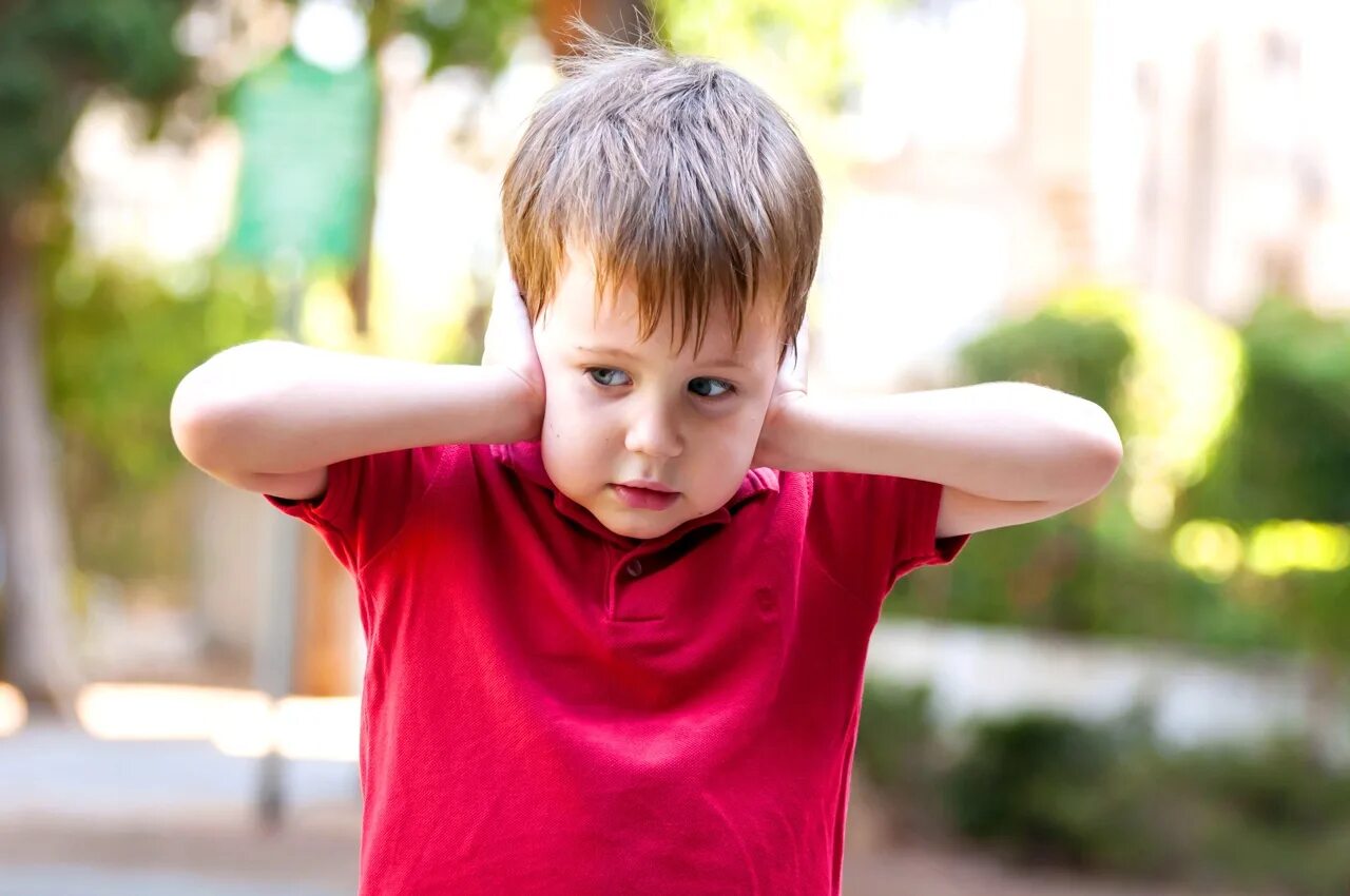 Мускулы у детей. Аутизм у детей. Мальчик. Джулиано и клаудио строе. Мощный ребенок.