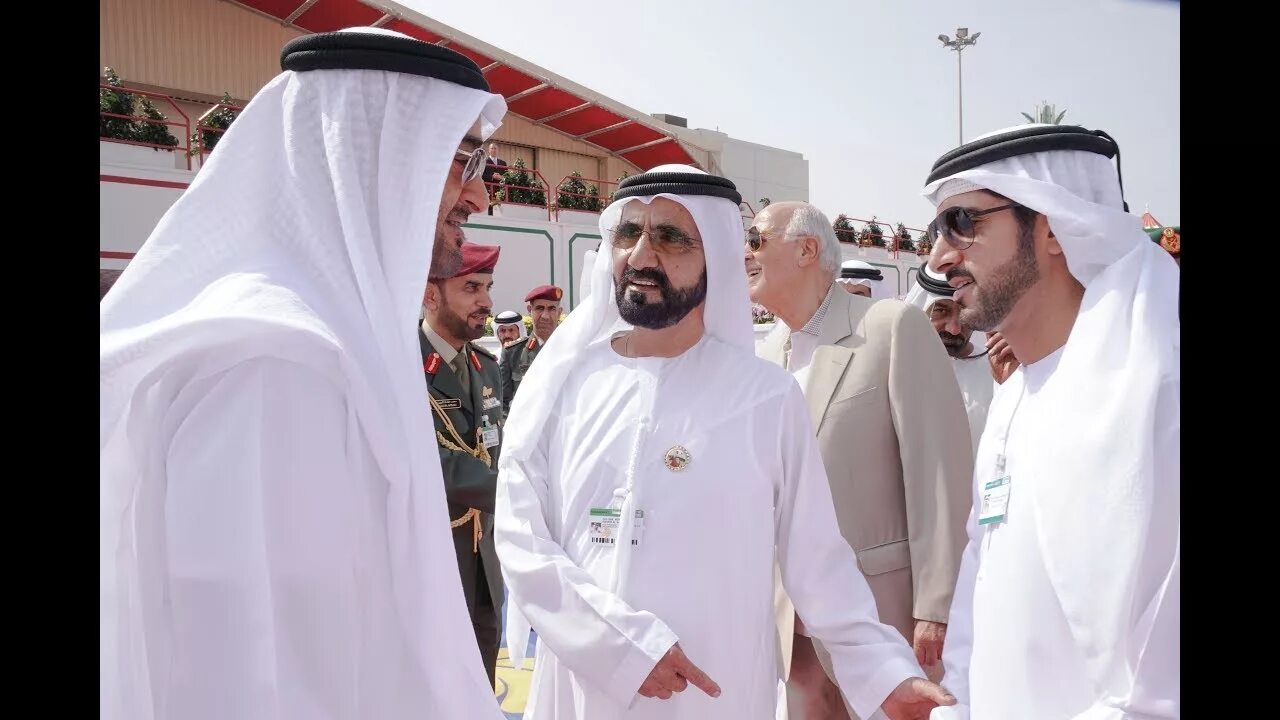 محمد بن راشد يحضر أفراح آل مكتوم