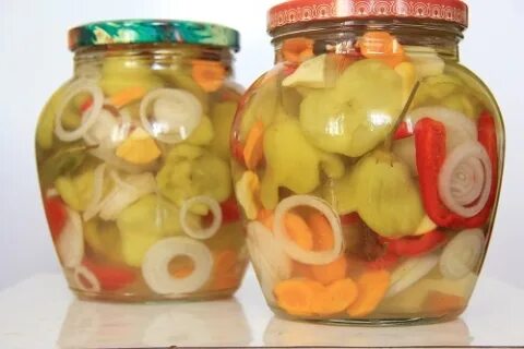 Маринованный острый перец колокольчик