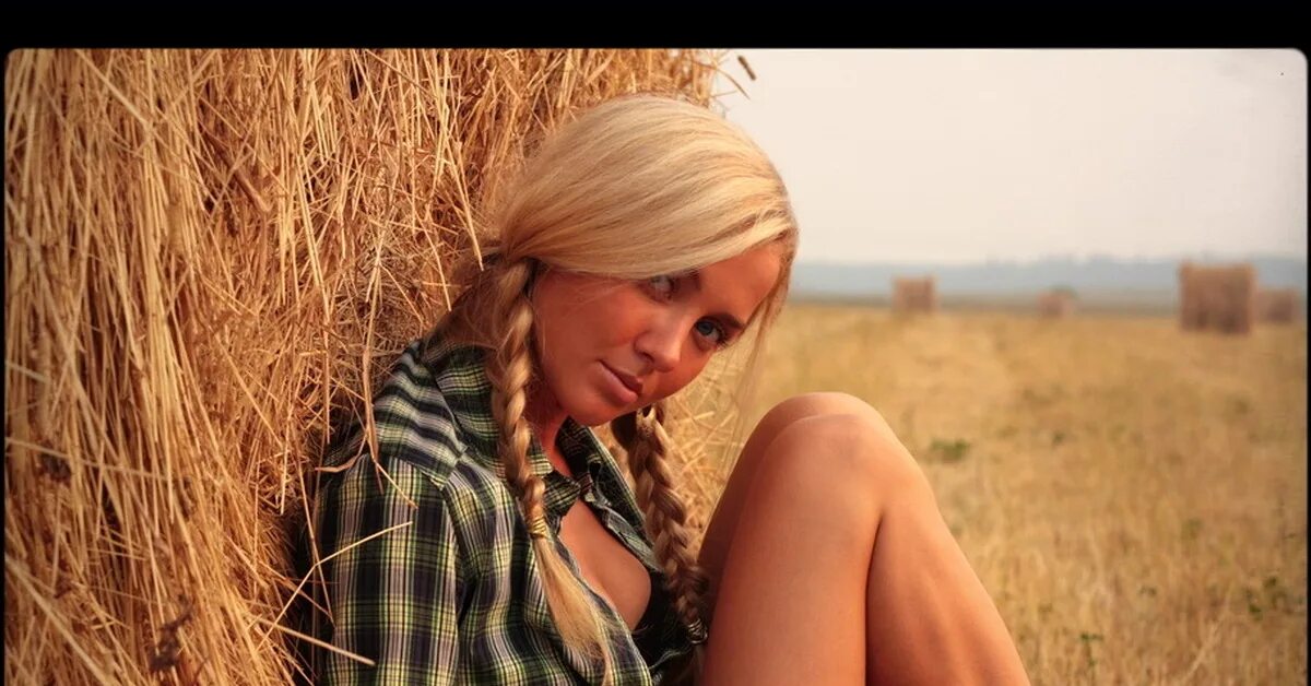 Российские девочки видео. Послушные девочки рф. Российские девочки видео. Российские девочки видео. Красавица с косой.