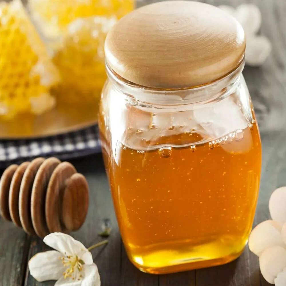 Мед картинки. Луговой мед. Что полезного в меде. Полевой мед. Лечебный мед.