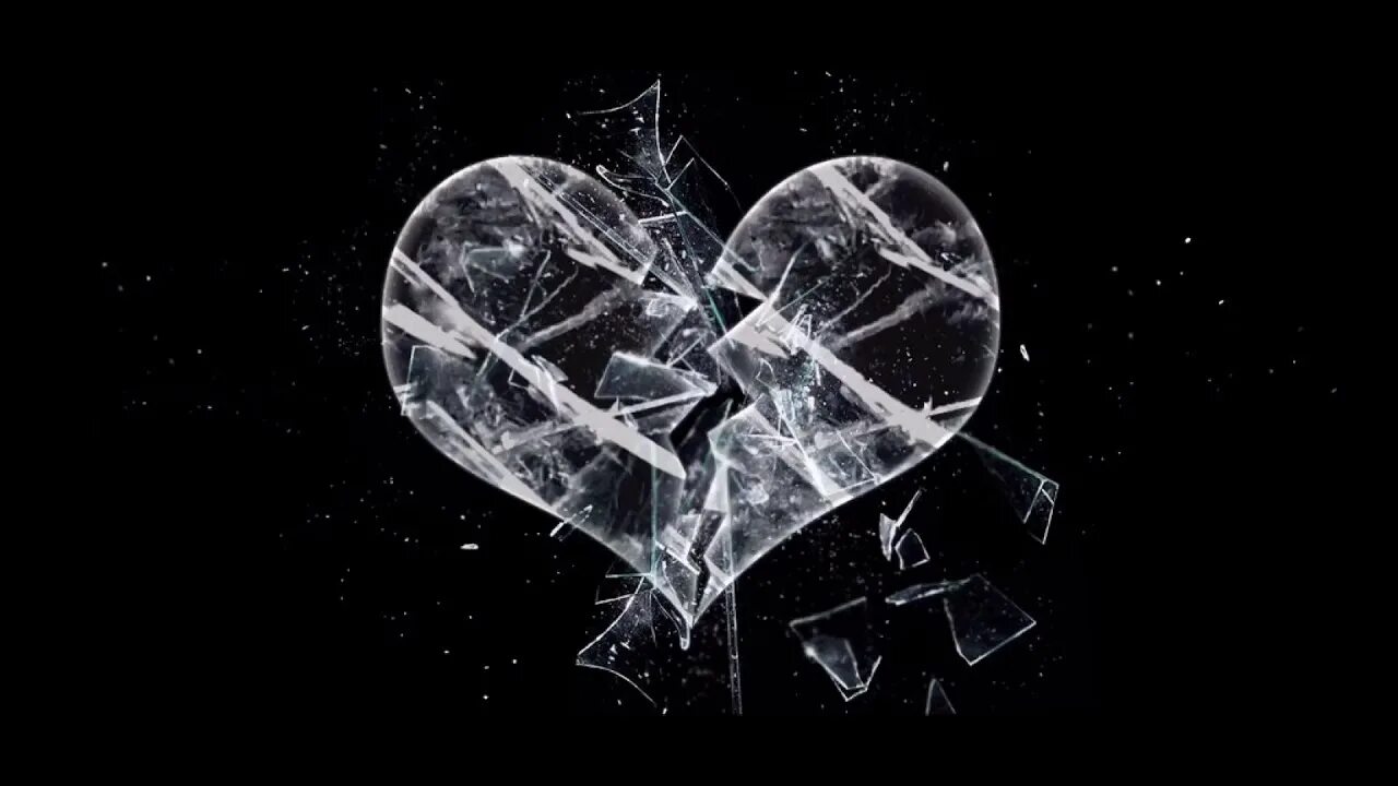 Бился хрусталь пожалуйста перестань. Девушка в чёрном минимализм новый год. Хрусталь бьется. Девушка танцует на стеклах. Турка хрустальная гусь хрустальный.