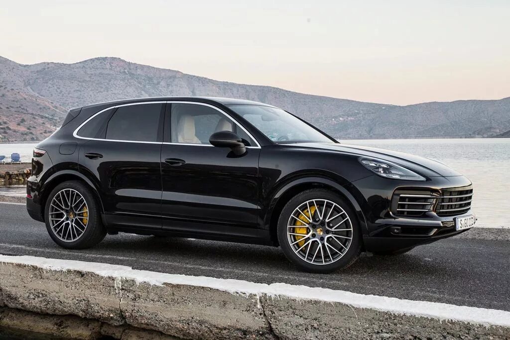 Купить кайен новый. Новый Порше Кайен 2022. Porsche Cayenne 2021. Порше Кайен 2021. Porsche Cayenne 2021 Black.